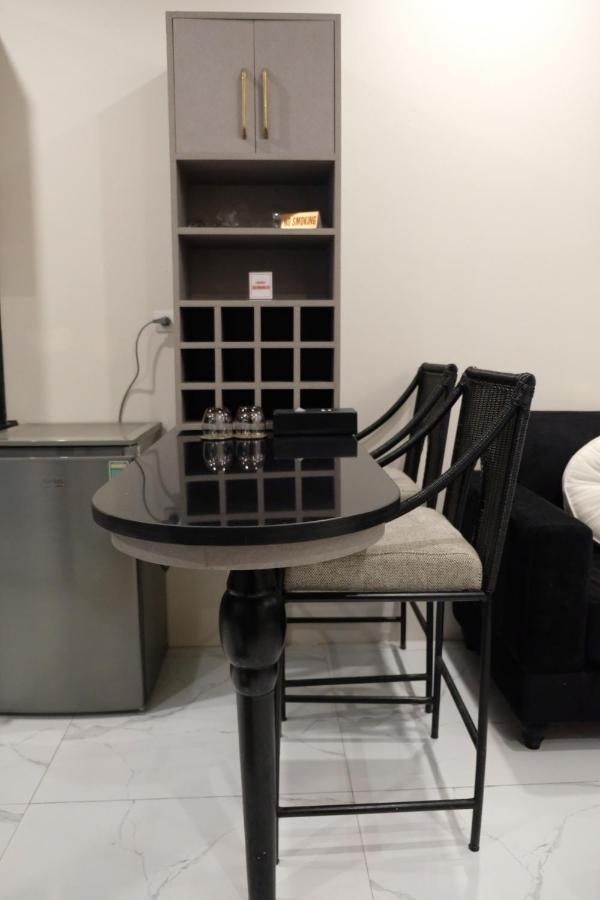 Aisha Hotels And Apartments Hanoi Buitenkant foto